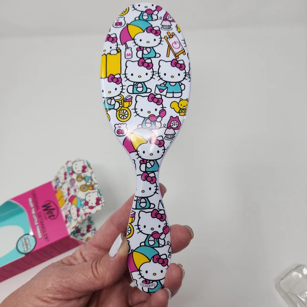 Wet Brush Hello Kitty Limited Edition Detangler Brush
